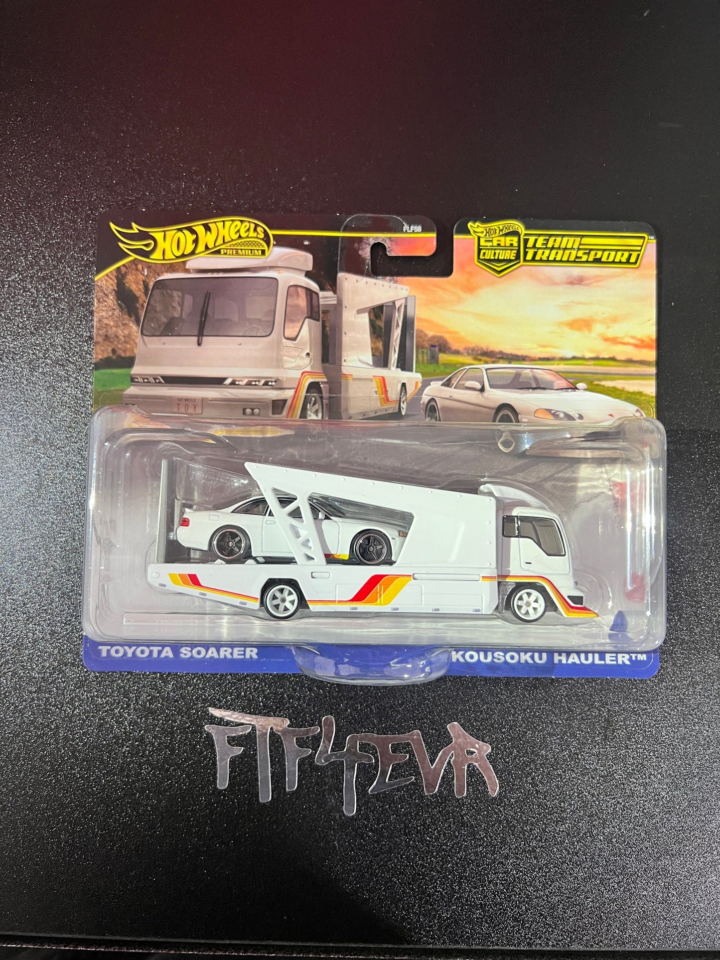 Hotwheels Premium Team Transport / Toyota Soarer & Kousoku hauler